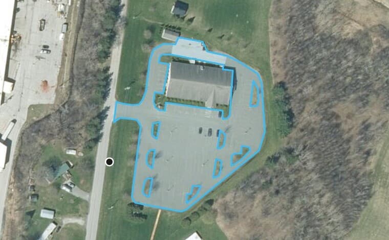 Close-up of a traced outline in the MakeHay satellite measurement tool